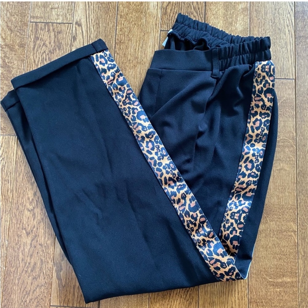 Black leopard strip pants